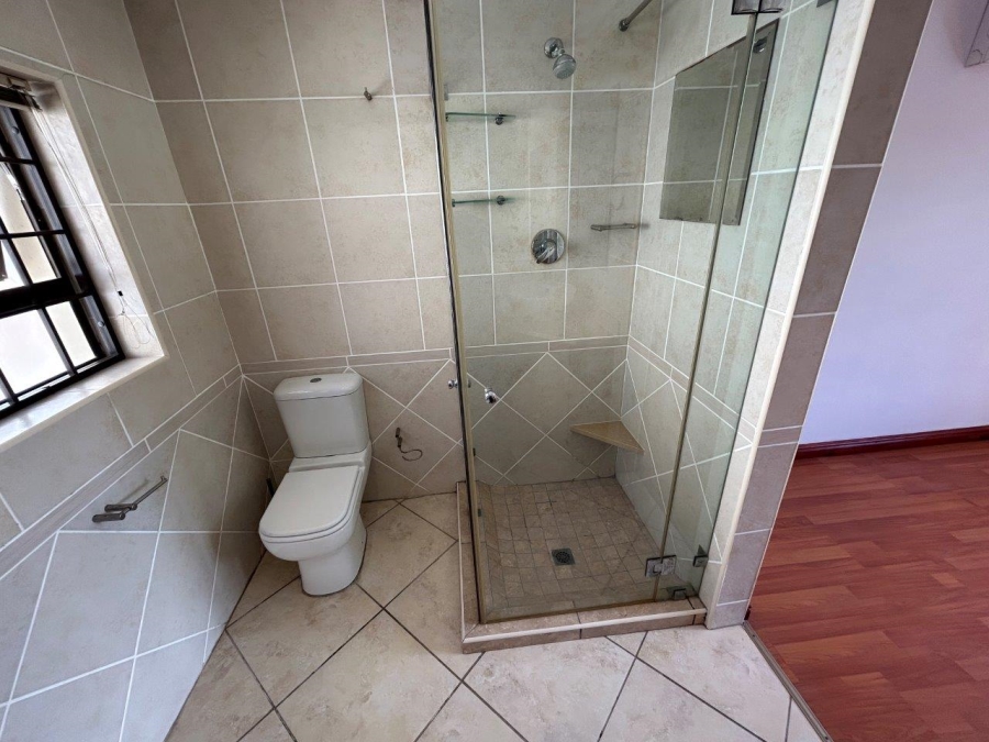 9 Bedroom Property for Sale in Wavecrest Eastern Cape